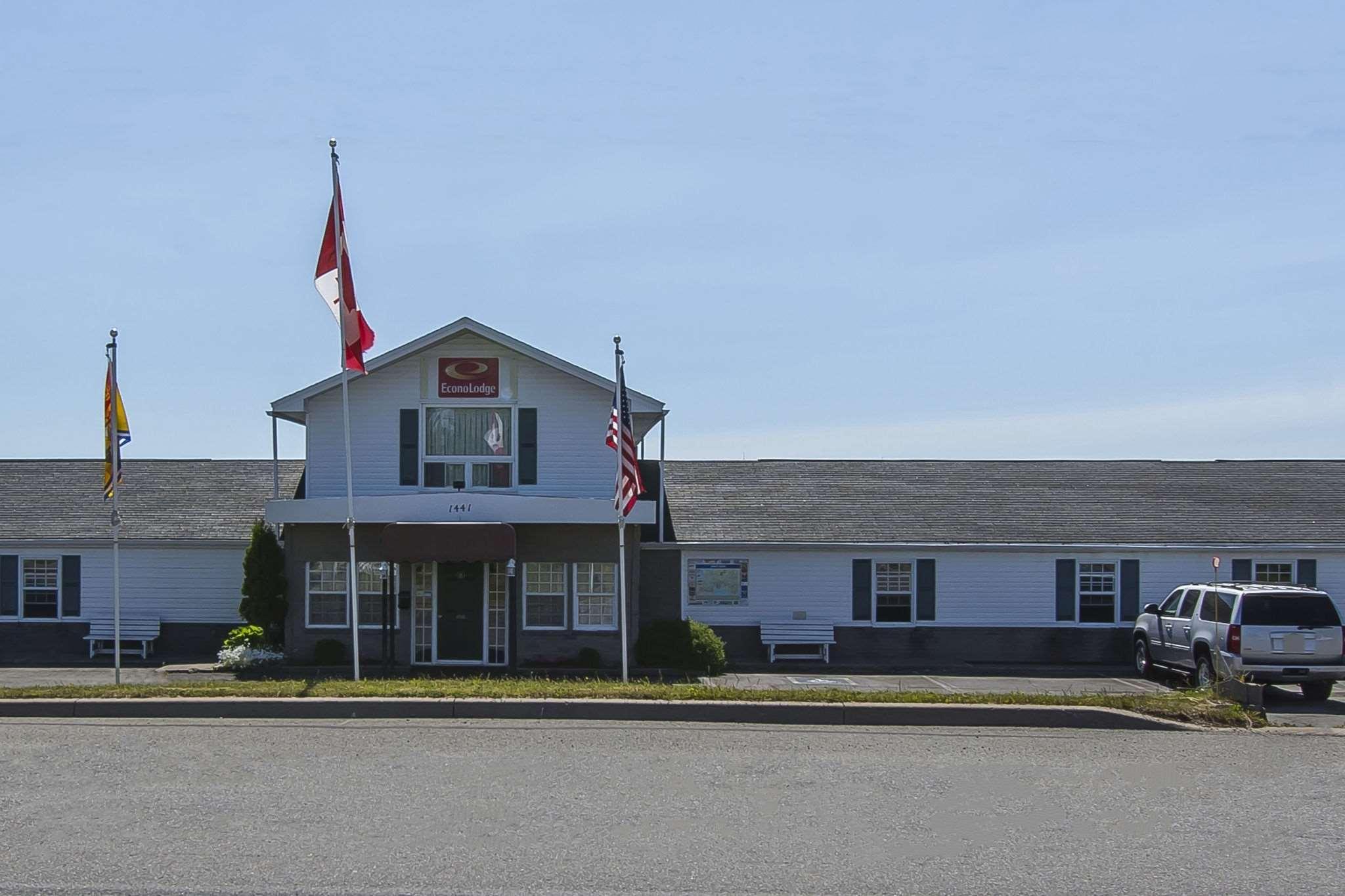 Econo Lodge Inn&Suites Saint John Exterior foto