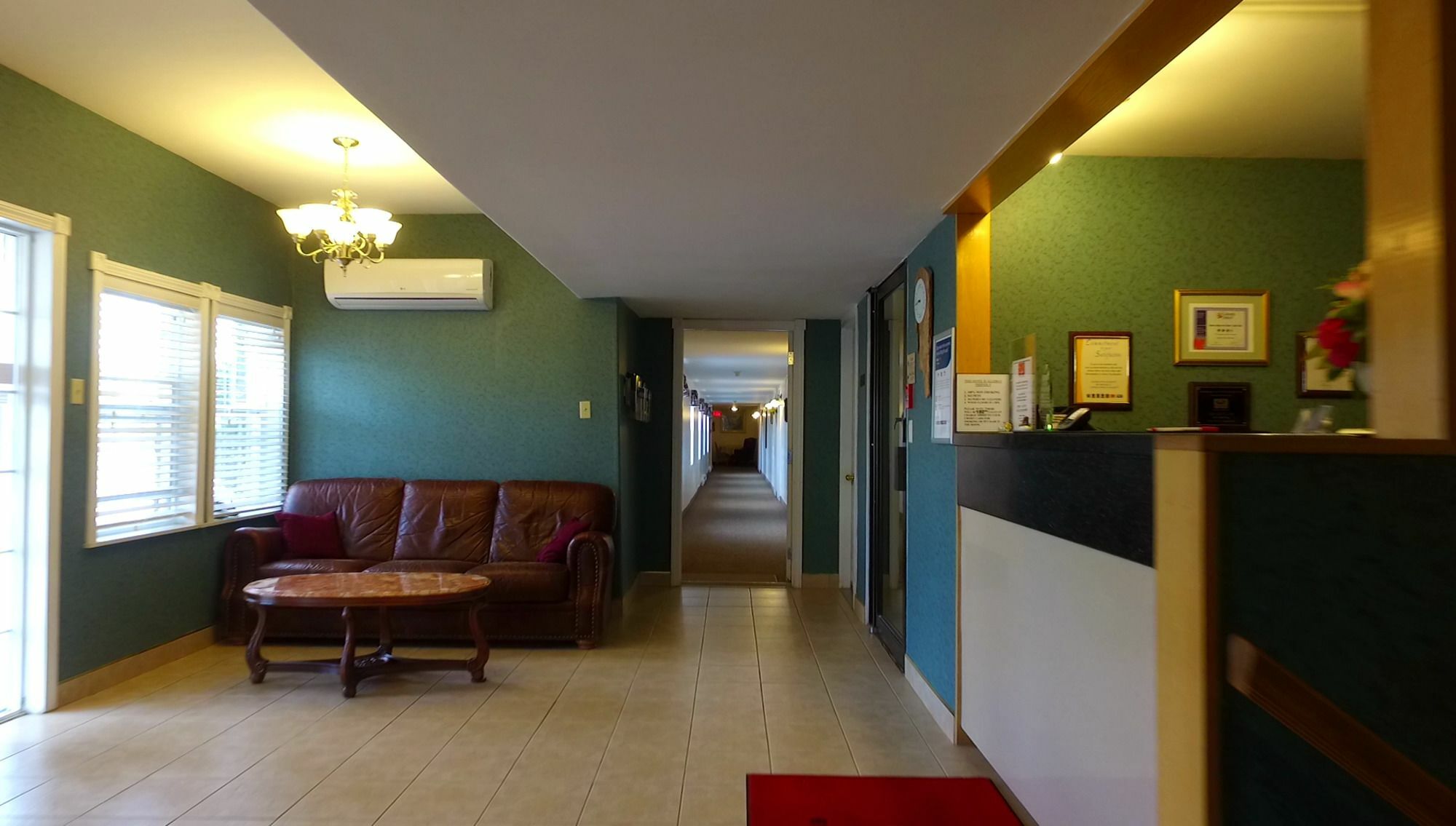 Econo Lodge Inn&Suites Saint John Exterior foto